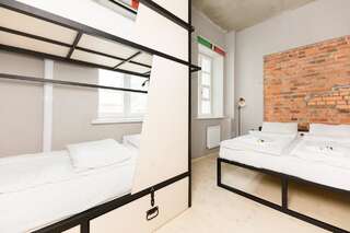 Хостелы Hostel Urban Минск Семейный номер с общей ванной комнатой-4