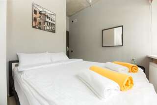 Хостелы Hostel Urban Минск Двухместный номер эконом-класса с 1 кроватью и общей ванной комнатой-4